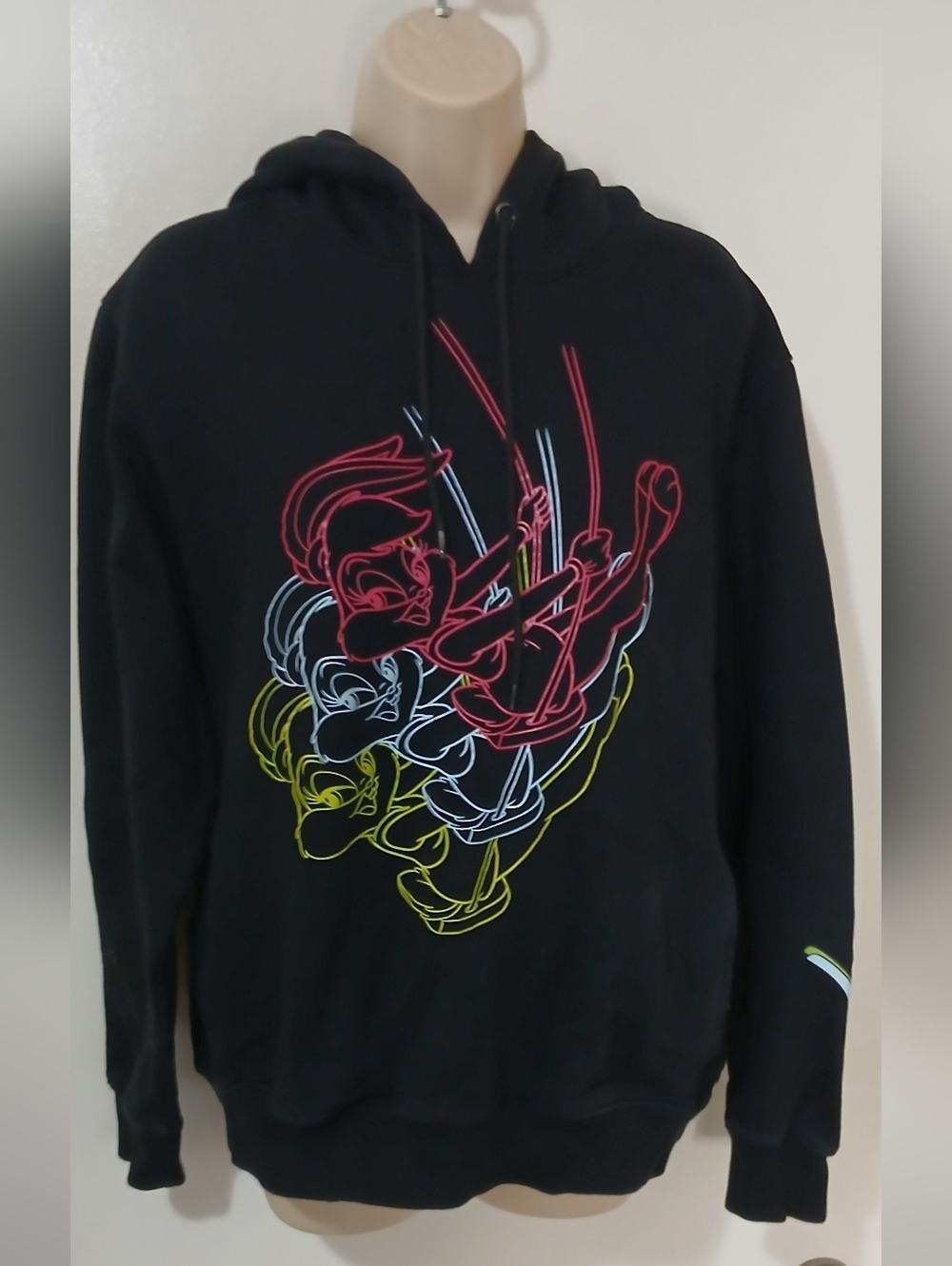 Black Graphic Pullover Hoodie with Neon Character Designlooney tunes